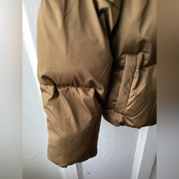 Favorite Daughter Ladies Puffer Jacket - Picture 4 of 16